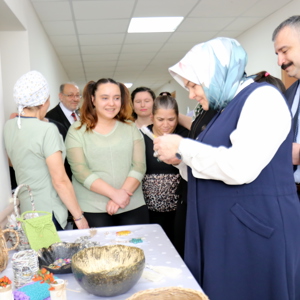Milletvekili Sayın Gürcan Engellilerimizi Ziyaret Etti - fotoğraf 12