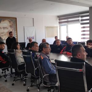Müdürlüğümüzce Kırklareli İl Afet Acil Durum Müdürlüğü personeli ve yöneticilerine yönelik Koruyucu Aile Hizmet Modeli bilgilendirme ve tanıtım toplantısı yapılmıştır. - fotoğraf 4