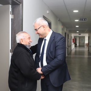 İL MÜDÜRÜMÜZDEN YAŞLILARIMIZA ZİYARET - fotoğraf 1