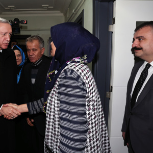 Cumhurbaşkanımız Sayın Recep Tayyip Erdoğan Şehit Evcin’in Ailesine Taziye Ziyaretinde Bulundu  - fotoğraf 1