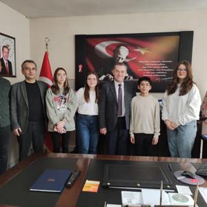 Kırklareli Çocuk Hakları İl Komitesi Üyeleri İl Müdürümüz Sayın Bilgin ÖZBAŞ’ ı Ziyaret Etti. - fotoğraf 2