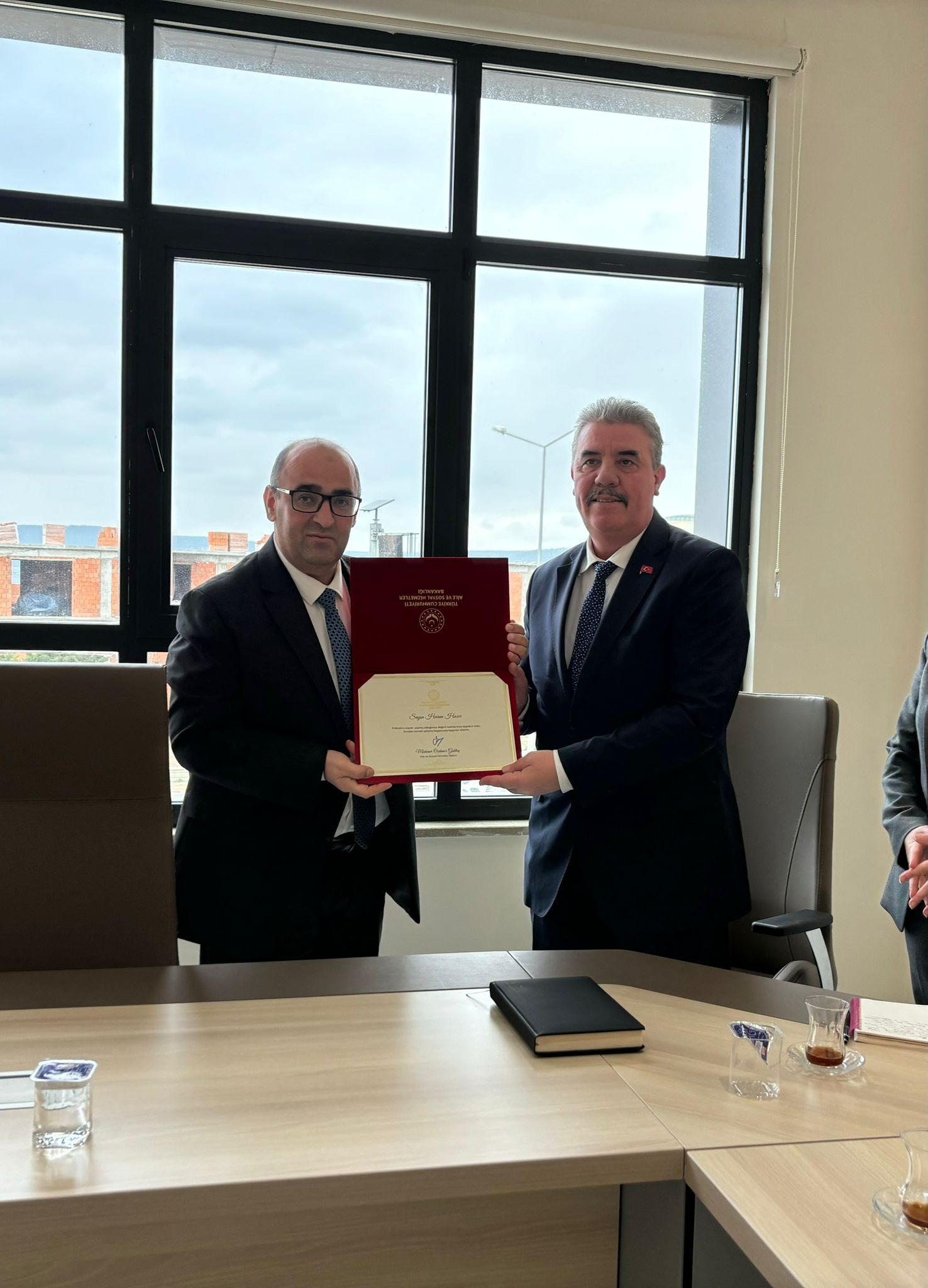 İl Müdür Yardımcımız Harun HAZIR’a Teşekkür Belgesi takdim edildi.