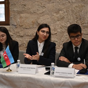 Çocuk Hakları İl Çocuk Komiteleri arasında koordinasyonun sağlanması amacıyla oluşturulan Çocuk Danışma Kurulu Toplantısı tarihi Rami Kütüphanesi’nde başladı. - fotoğraf 2
