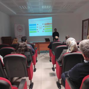 Müdürlüğümüzce Kırklareli Adliyesi personeline yönelik Koruyucu Aile Hizmet Modeli bilgilendirme ve tanıtım toplantısı yapılmıştır. - fotoğraf 1