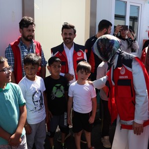 Bakanımız Mahinur Özdemir Göktaş: “2023 yılındaki çalışmalarımızın odağı depremden etkilenen vatandaşlarımız oldu - fotoğraf 2
