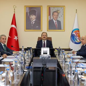 İl Müdürümüz Naci YILMAZ, Valimiz Sn. Ali Hamza PEHLİVAN başkanlığında Metamfetamin ile Mücadele Eylem Planı (2022-2024) Akdeniz Bölge Değerlendirme Toplantısı’na katıldı. - fotoğraf 1