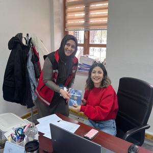 #MutSHM, Mut İlçe Milli Eğitim Müdürlüğü personellerine ''6284 Sayılı Kanun ve #KADES uygulaması'' konusunda rehberlik ve broşür dağıtımı yaptı. - fotoğraf 3