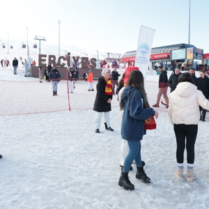 Bakanımız Göktaş, Kayseri’de Bilimde Kadın ve Kız Çocukları Uluslararası Günü Programı ile Çocuk Evleri Sitesi ve Kocasinan Akademi Açılışlarına Katıldı - fotoğraf 14