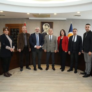 Yaşlılıkta bilgi, beceri ve yeteneklerin korunmasını sağlamak amacıyla kurulan Tazelenme Üniversitesi; Bakanlığımız EYHGM ile Mersin Üniversitesi arasında imzalanan "60+ Tazelenme Üniversitesi Projesi" iş birliği  protokolü hayata geçiyor. - fotoğraf 2