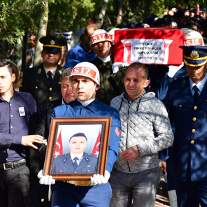 Şehit Top. Tğm. Fikret DİNÇER Törenle Defnedildi - fotoğraf 4