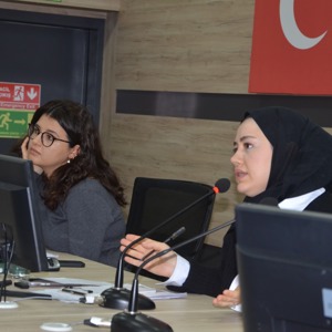 Biga Sosyal Hizmet Merkezi Müdürlüğü tarafından Çocuklar Güvende Ekiplerinin Çalışma Usul ve Esaslarına İlişkin Yönerge Kapsamında Toplantı Gerçekleştirdi. - fotoğraf 2