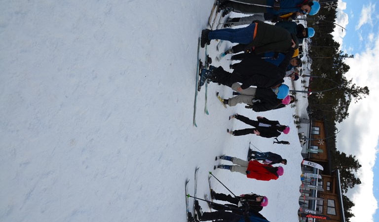 Çocuk Evleri Koordinasyon Merkezi Müdürlüğümüzde koruma ve bakım altında olan çocuklarımız İl Müdürümüz Mustafa TOSUNOĞLU'nun katılımı ile hafta sonu Sarıkamış kayak tesislerinde keyifli  birgün geçirmişlerdir.