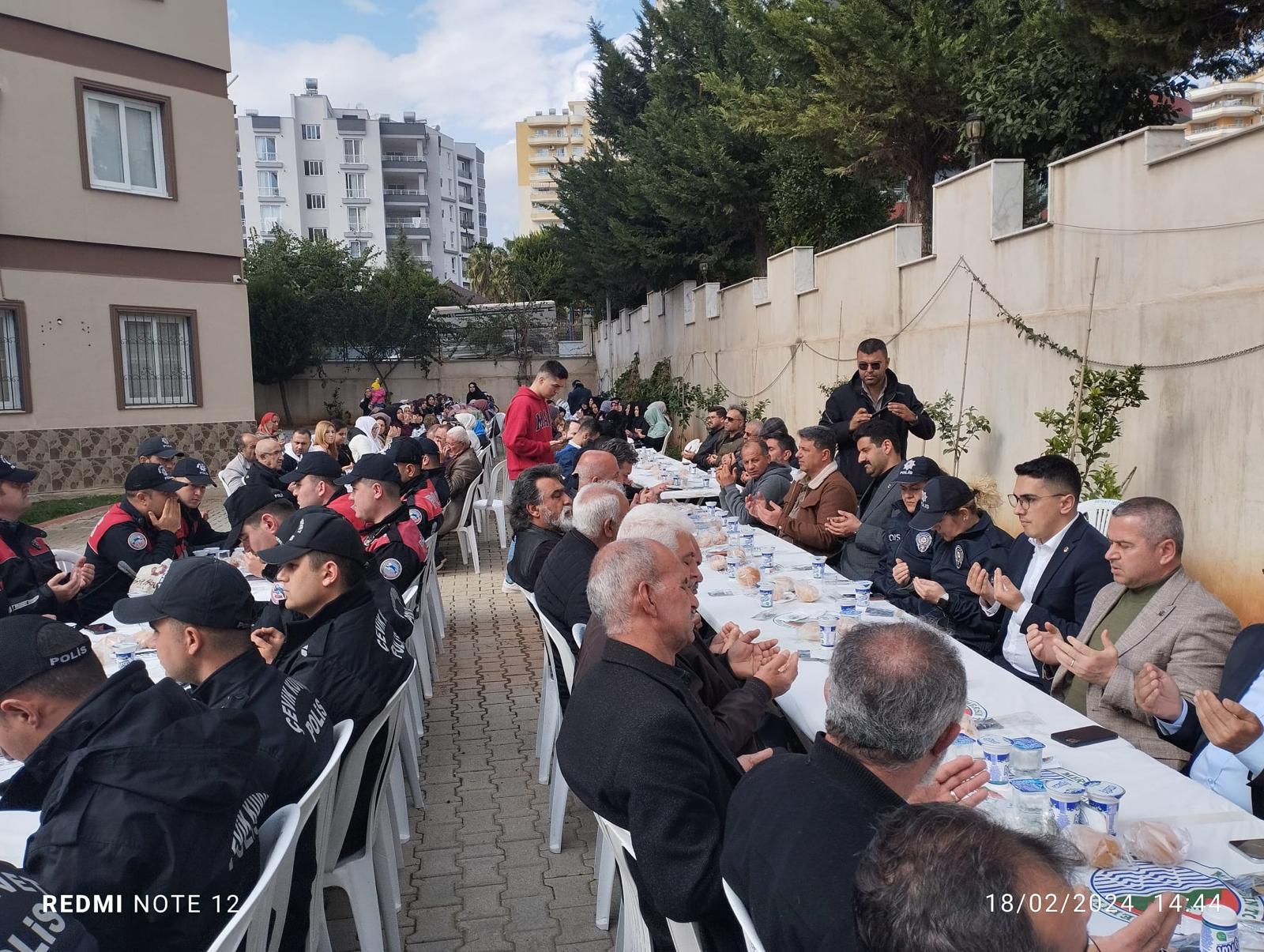 İl Müdürümüz Naci YILMAZ, 2016 yılında Şırnak İdil'de şehit olan PÖH Veysi KAKI'nın Şehadetinin Sene-i Devriyesi münasebetiyle düzenlenen mevlide katılarak şehidimizi dualarla andı.  Aziz şehidimizin ruhu şad olsun.🇹🇷