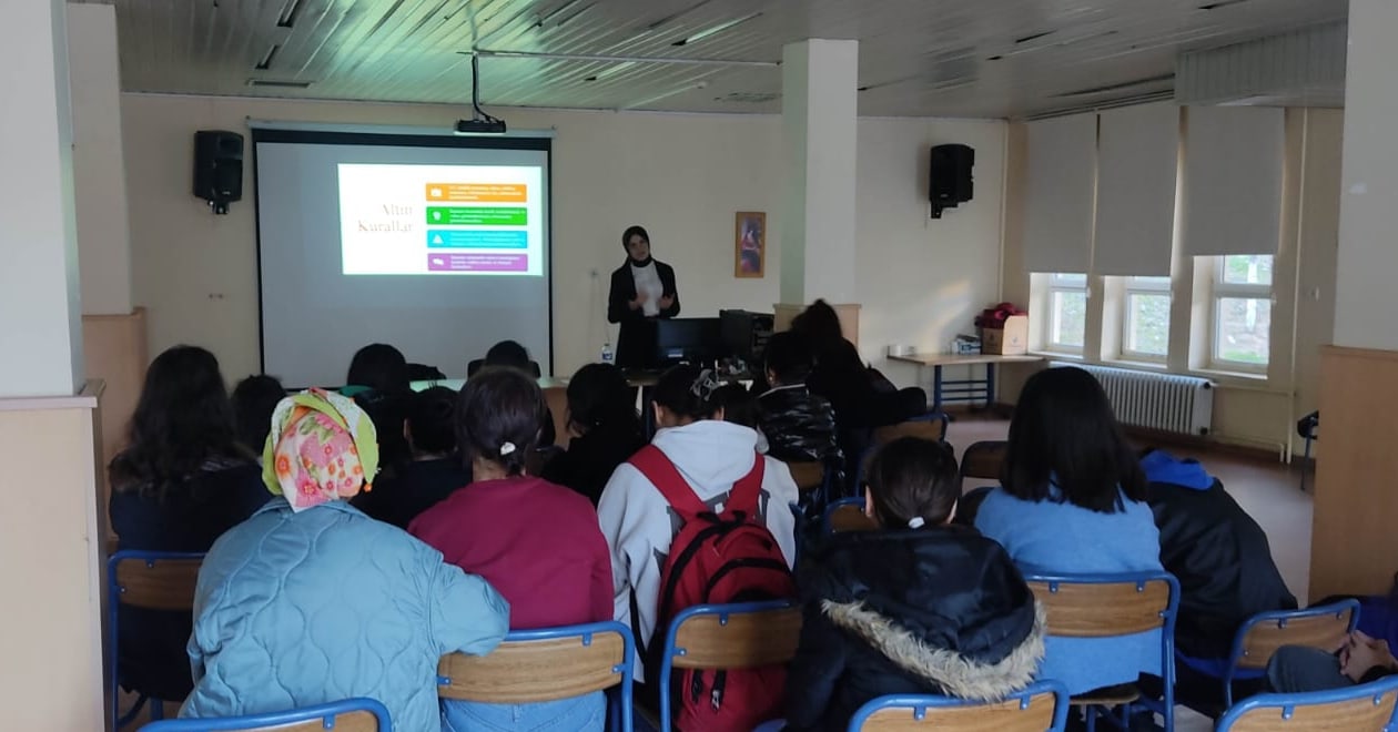 Bilinçli Teknoloji Kullanımı Eğitimi