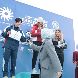 Bakanımız Mahinur Özdemir Göktaş: “Türkiye'de ilk kez yapılan Yaşlı Profili Araştırması kapsamında 22 bin 640 hanede 9 başlıkta yüz yüze görüşmeler gerçekleştirdik” - fotoğraf 12