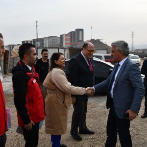 Sayın Valimiz Mehmet MAKAS, İl Müdürümüz Sayın Çiğdem AÇIKYILDIZ KAZEL ile Kırıkkale Huzurevi inşaatında incelemelerde bulundu. - fotoğraf 2