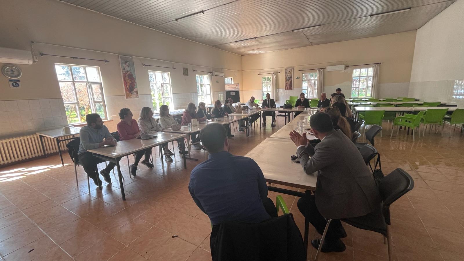 2024 yılında Mersin'deki kamu ve özel engelli bakım merkezleri, önemli gün ve haftalar için faaliyet planlaması yapmak üzere Nihat Sözmen Bakım, Rehabilitasyon ve Aile Danışma Merkezi Müdürlüğü'nde bir araya geldi.