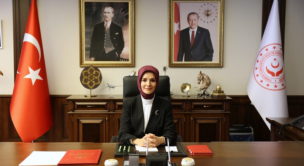 Bakanımız Mahinur Özdemir Göktaş: “Sosyal yardımlara ve sosyal hizmetlere ilişkin mevcut çalışmalarımızı geliştirmeye devam edeceğiz”