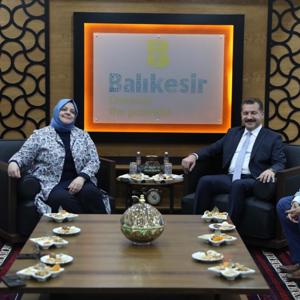 Bakan Selçuk: "Türkiye, Yaptığı Yeni Atılım Hamleleriyle Her Adımda Tarih Yazıyor" - fotoğraf 2