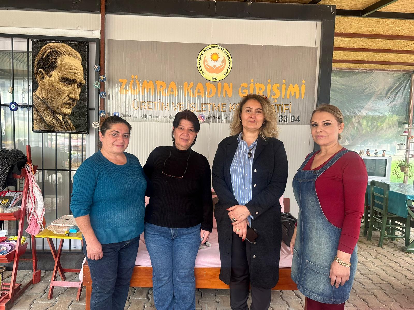 “Kadınların ortaya koyduğu her eser, sevgi, emek ve özveriyle üstün bir değer kazanıyor. ''  Kadın kooperatiflerinin desteklenmesi ve güçlendirilmesi için #KadınHizmetleriBirimimiz ile çalışmalarımıza devam ediyoruz.