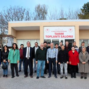 Müdürlüğümüzce Kırklareli İl Tarım ve Orman Müdürlüğü personeline yönelik Koruyucu Aile Hizmet Modeli bilgilendirme ve tanıtım toplantısı yapılmıştır. - fotoğraf 1