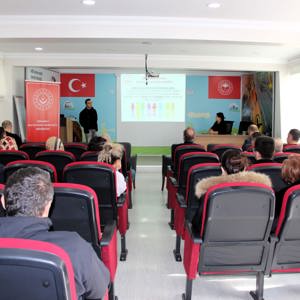 Müdürlüğümüzce Kırklareli İl Tarım ve Orman Müdürlüğü personeline yönelik Koruyucu Aile Hizmet Modeli bilgilendirme ve tanıtım toplantısı yapılmıştır. - fotoğraf 2