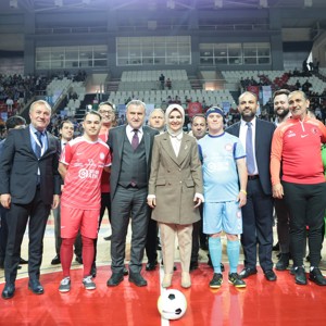 Aile ve Sosyal Hizmetler Bakanımız Göktaş, "Down Sendromlu Sporcuların Olimpiyatları"nın Açılış Törenine Katıldı - fotoğraf 1