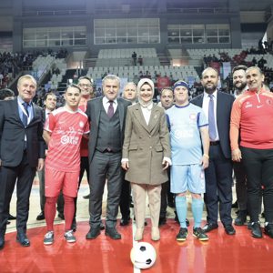 Aile ve Sosyal Hizmetler Bakanımız Göktaş, "Down Sendromlu Sporcuların Olimpiyatları"nın Açılış Törenine Katıldı - fotoğraf 1