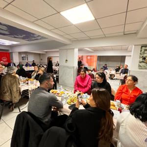 18-24 Mart "Yaşlılara Saygı Haftası" kapsamında Müdürlüğümüz ev sahipliğinde Safiye Gönül Bayar Huzurevimizde Valimiz Sayın Hüseyin AKSOY’un teşrifleriyle iftar yemeği düzenlendi. - fotoğraf 1