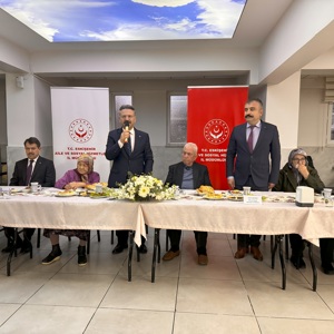 18-24 Mart "Yaşlılara Saygı Haftası" kapsamında Müdürlüğümüz ev sahipliğinde Safiye Gönül Bayar Huzurevimizde Valimiz Sayın Hüseyin AKSOY’un teşrifleriyle iftar yemeği düzenlendi. - fotoğraf 3