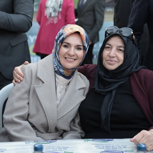 Aile ve Sosyal Hizmetler Bakanımız Göktaş, Adana’da huzurevi sakinleri ve kadınlarla buluştu - fotoğraf 11