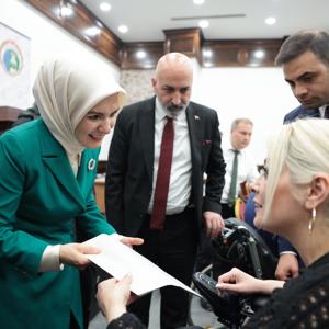 Bakanımız Mahinur Özdemir Göktaş İzmir'de Huzurevini Ziyaret Etti  - fotoğraf 8