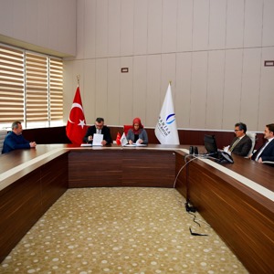 İl Müdürlüğümüz ve Manisa Celal Bayar Üniversitesi Sürekli Eğitim ve Araştırma Merkezi arasında “Eğitim ve İş Birliği Protokolleri” İmzalandı - fotoğraf 1