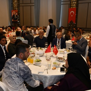 19 Eylül ''Gaziler Günü'' Münasebeti İle Şehit Ailelerimiz ve Kahraman Gazilerimiz Onuruna Verilen Yemeğe Katıldık - fotoğraf 2
