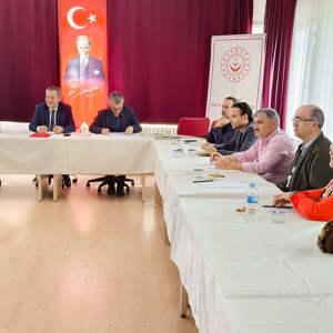İl Müdürümüz Bilgin ÖZBAŞ’ın Başkanlığında İlimizde engelliler alanında yapılan ve yapılması planlanan çalışmalar hakkında değerlendirme toplantısı yapıldı. - fotoğraf 4