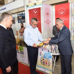 3. Manisa Kitap Fuarı'nın Açılışı Yapıldı - fotoğraf 6