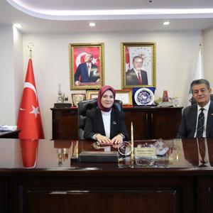 Aile ve Sosyal Hizmetler Bakanımız Göktaş Şırnak'ta devlet korumasında yetişen il müdürünün mutluluğuna ortak oldu - fotoğraf 5