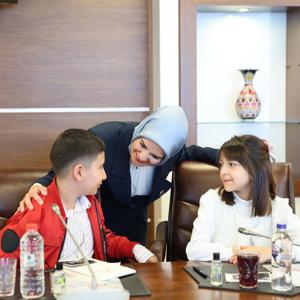 Aile ve Sosyal Hizmetler Bakanımız Göktaş, koltuğunu şehit kızı Elif Naz’a devretti - fotoğraf 3
