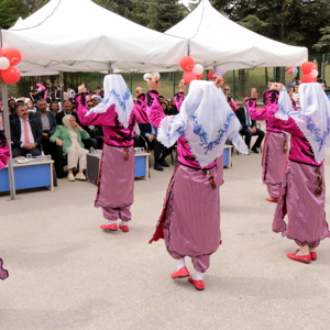 Eskişehir Aile ve Sosyal Hizmetler İl Müdürlüğümüze bağlı Çocuk Hakları İl Komitesi ve Çocuk Kuruluşlarımızın katkılarıyla 23 Nisan şenliği düzenlendi. - fotoğraf 16