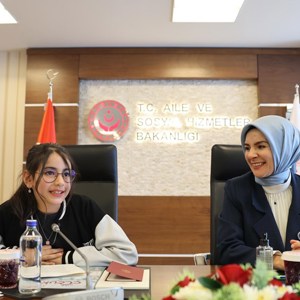 Aile ve Sosyal Hizmetler Bakanımız Göktaş, koltuğunu şehit kızı Elif Naz’a devretti - fotoğraf 8