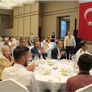 15 Temmuz Vesilesiyle Düzenlenen Programda Şehitlerimizin Aileleri ve Gazilerimizle Bir Araya Geldik - fotoğraf 5