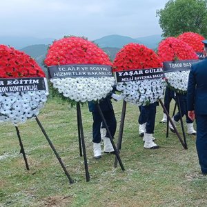 Şehidimiz Sözleşmeli Er Rıdvan GÜRSOY ebediyete uğurlandı.  - fotoğraf 11
