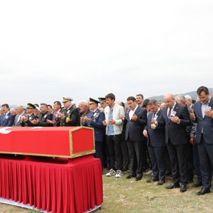 Şehidimiz Sözleşmeli Er Rıdvan GÜRSOY ebediyete uğurlandı.  - fotoğraf 5