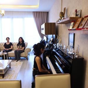 Aile ve Sosyal Hizmetler Bakanımız Göktaş'tan şehit kızına sürpriz ziyaret - fotoğraf 6