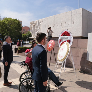 Engellilik Konusu Karşısında Daha Sorumlu, Bilinçli ve Duyarlı Davranmak Zorundayız - fotoğraf 4