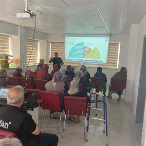 İncinebilir Gruplara ve Bakım Verenlerine Yönelik Afet Farkındalık Eğitim Programı Devam Ediyor - fotoğraf 4