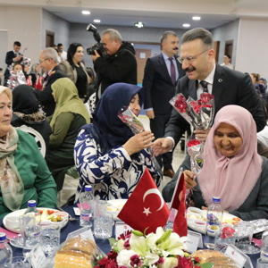 Şehitlerimizin Aileleri Bizler İçin Oldukça Kıymetli  - fotoğraf 7