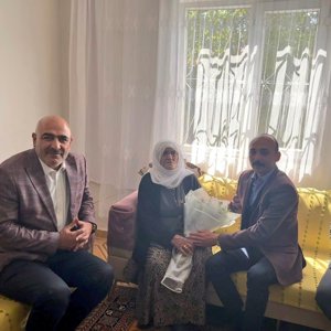 Anneler Günü Münasebetiyle Şehit Annelerimize Ziyaretler Gerçekleştirildi - fotoğraf 7