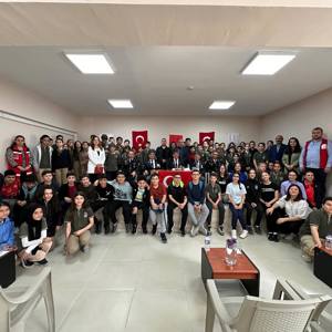 Kıymetli Gazilerimiz #VatanVeKahramanlıkBuluşmaları Etkinliği Kapsamında Öğrencilerle Buluştu - fotoğraf 1
