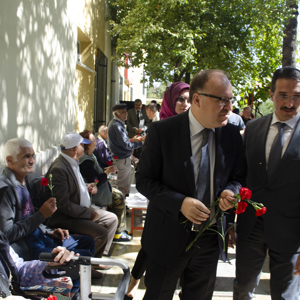 Sayın Valimiz Mustafa TUTULMAZ ve İl Müdürümüz Zekai İNAN  Yetişkin Gençlerle Bir Araya Geldi. - fotoğraf 2